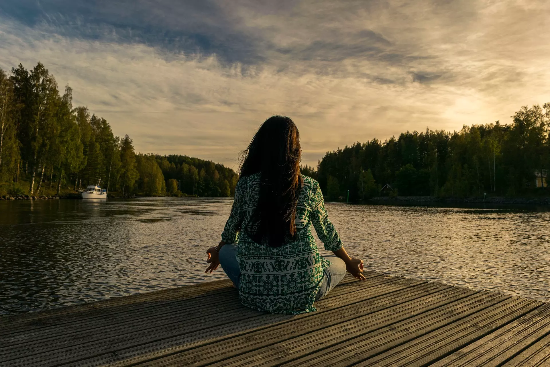 Les bienfaits du yoga pour la santé mentale et physique : Guide complet